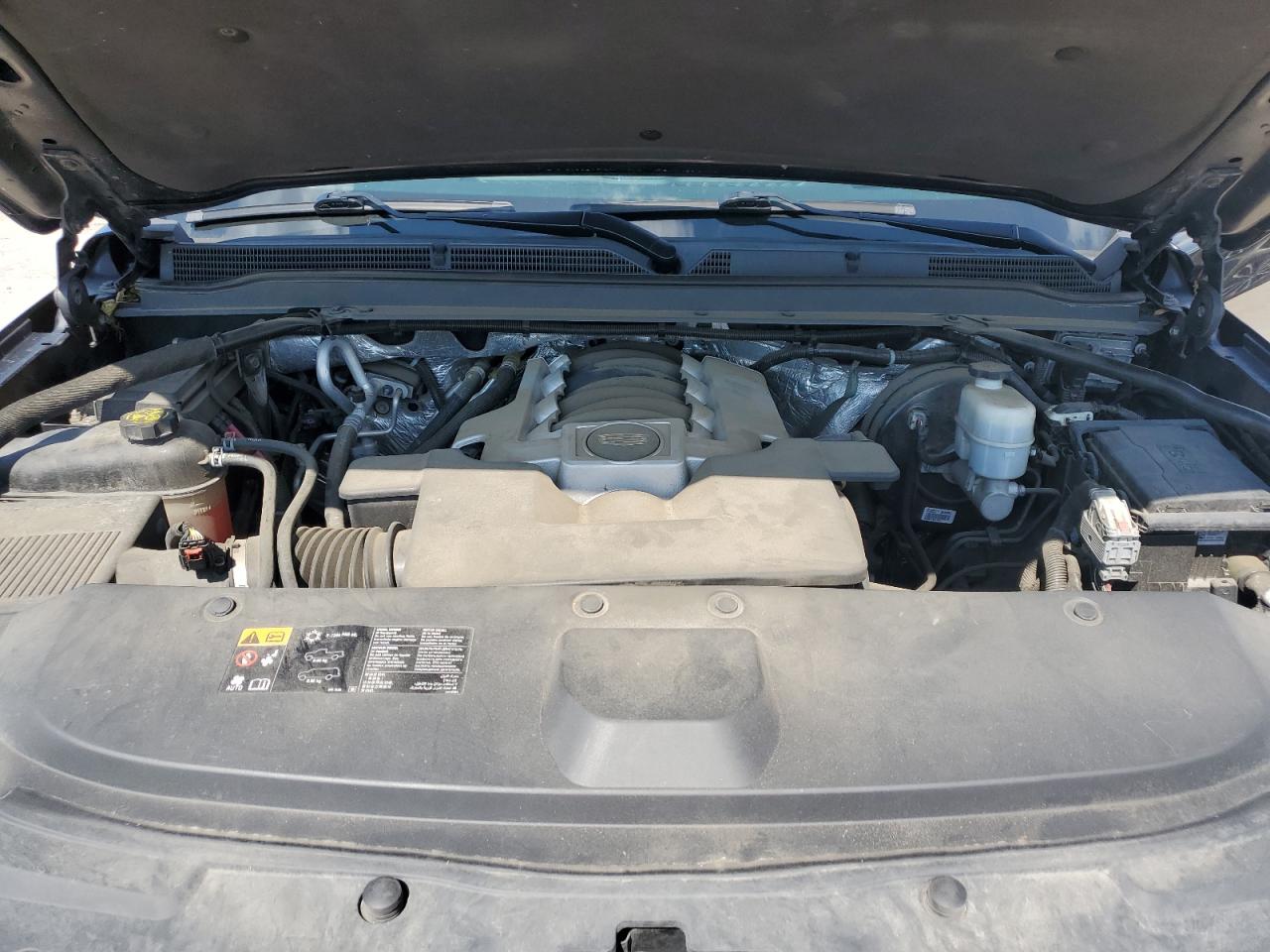 CADILLAC ESCALADE PREMIUM