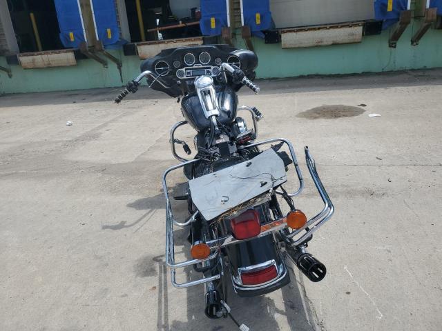 2011 HARLEY-DAVIDSON FLHTCU 1HD1FC419BB677710