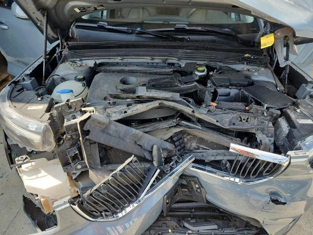 2021 VOLVO XC40 T5 MO YV4162UK8M2454479