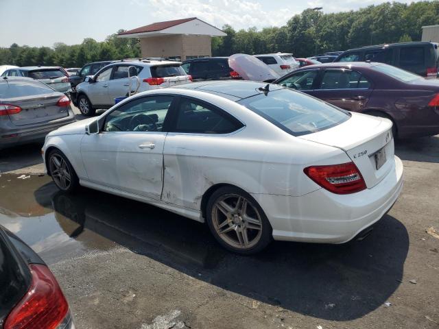 Vin: wddgj4hb3fg368641, lot: 62906635, mercedes-benz c-class 250 20152