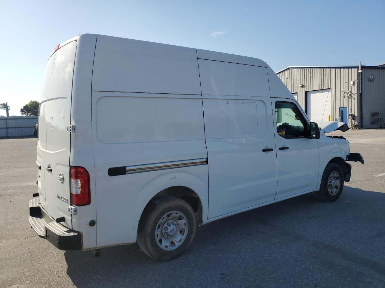 NISSAN NV2500 2500 S