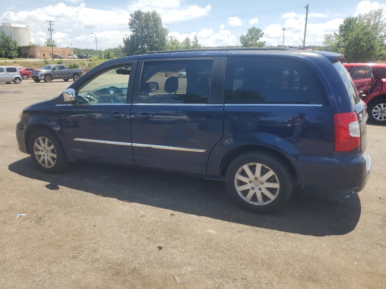 CHRYSLER TOWN & COUNTRY TOURING L