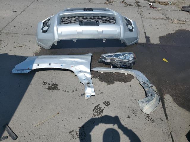 2018 TOYOTA 4RUNNER SR - JTEBU5JR1J5563596