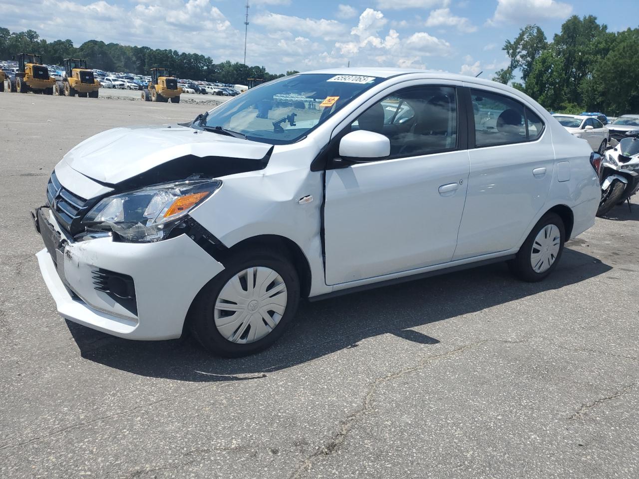 MITSUBISHI MIRAGE G4 ES