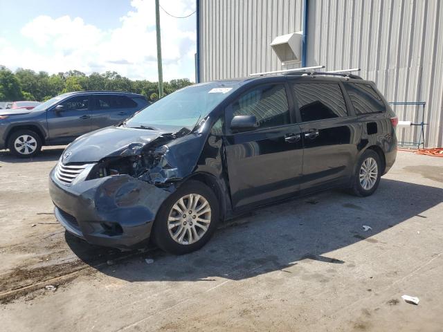 TOYOTA SIENNA XLE