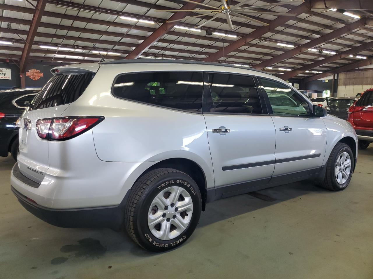 CHEVROLET TRAVERSE LS