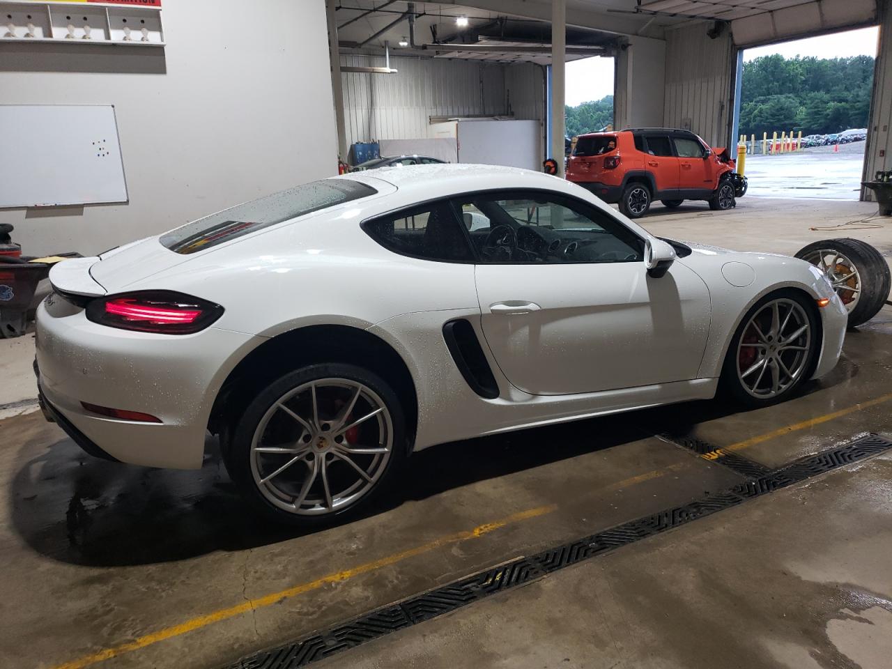 PORSCHE CAYMAN S