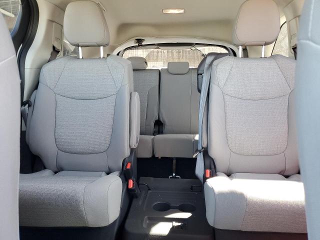 2024 TOYOTA SIENNA LE 5TDKRKEC0RS220925