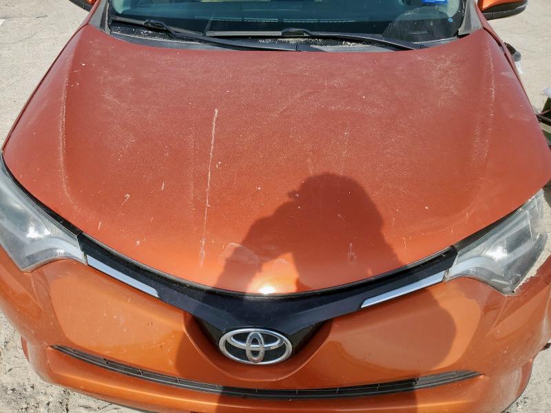 2016 TOYOTA RAV4 XLE 2T3WFREV0GW267081