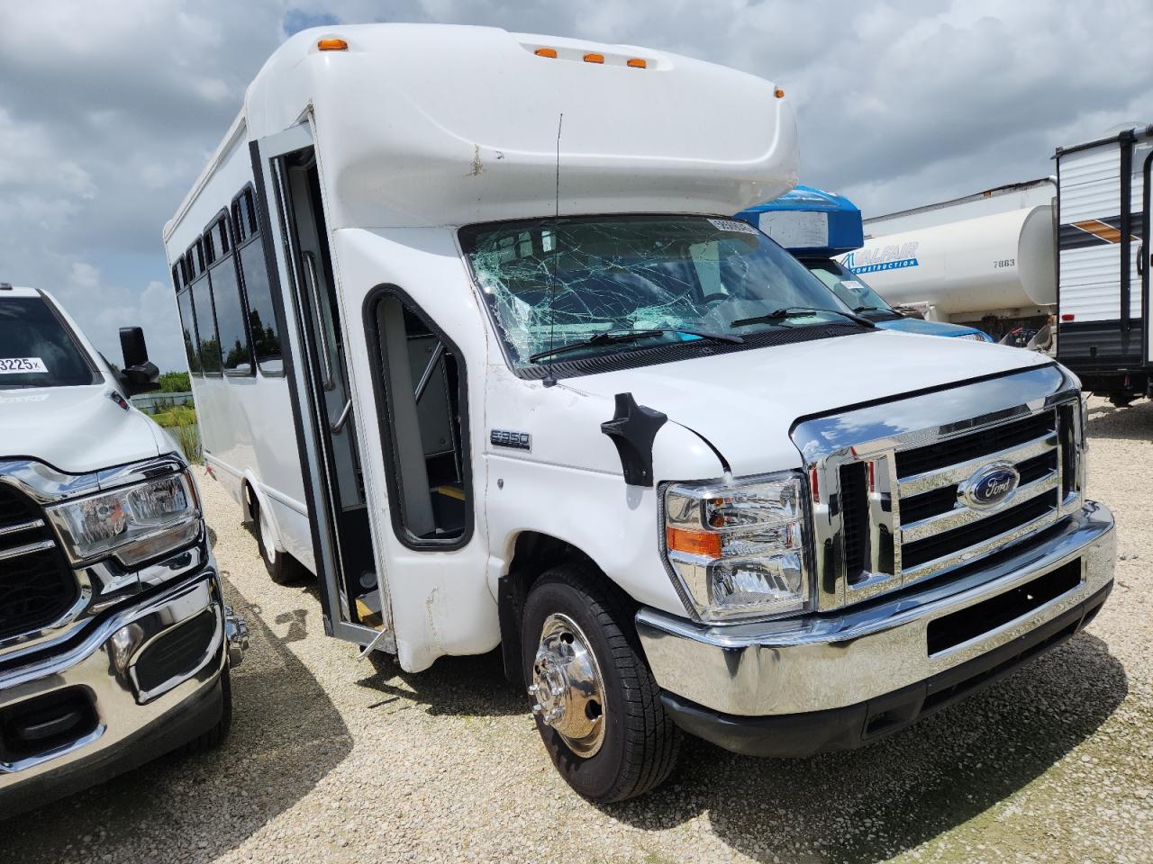 FORD ECONOLINE E350 SUPER DUTY CUTAWAY VAN
