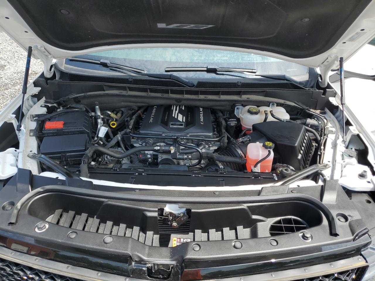 CADILLAC ESCALADE ESV SPORT