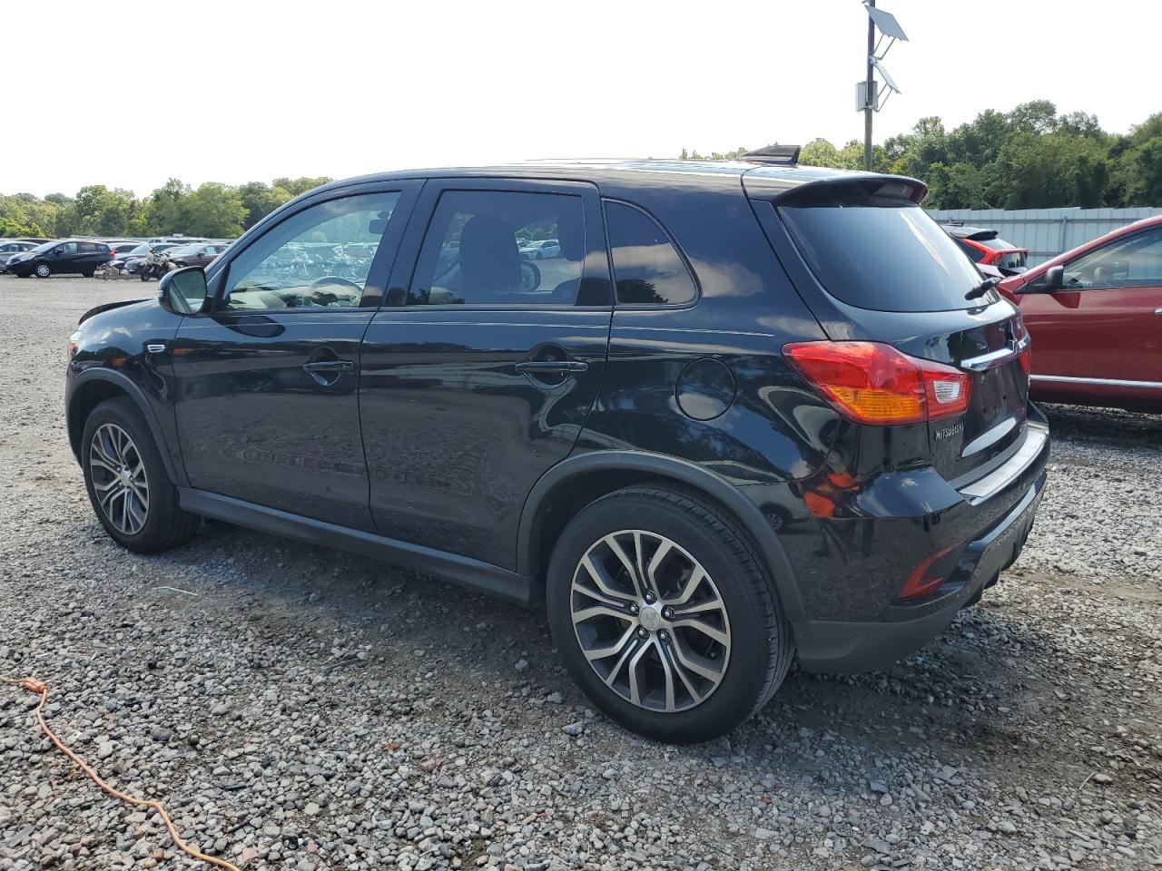 MITSUBISHI OUTLANDER ES