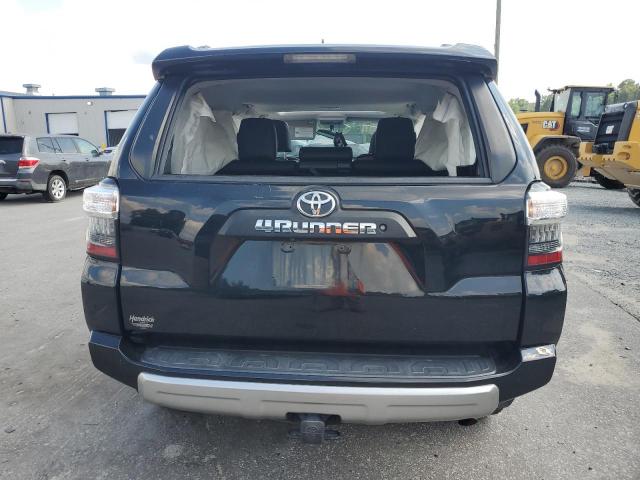 2018 TOYOTA 4RUNNER SR JTEBU5JR7J5577714