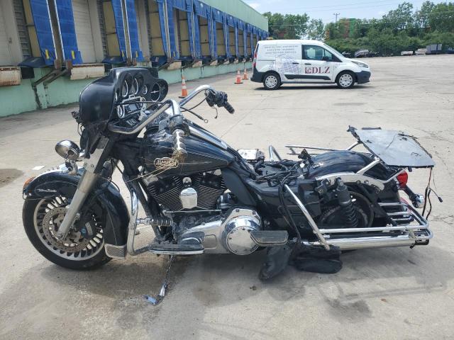 2011 HARLEY-DAVIDSON FLHTCU 1HD1FC419BB677710