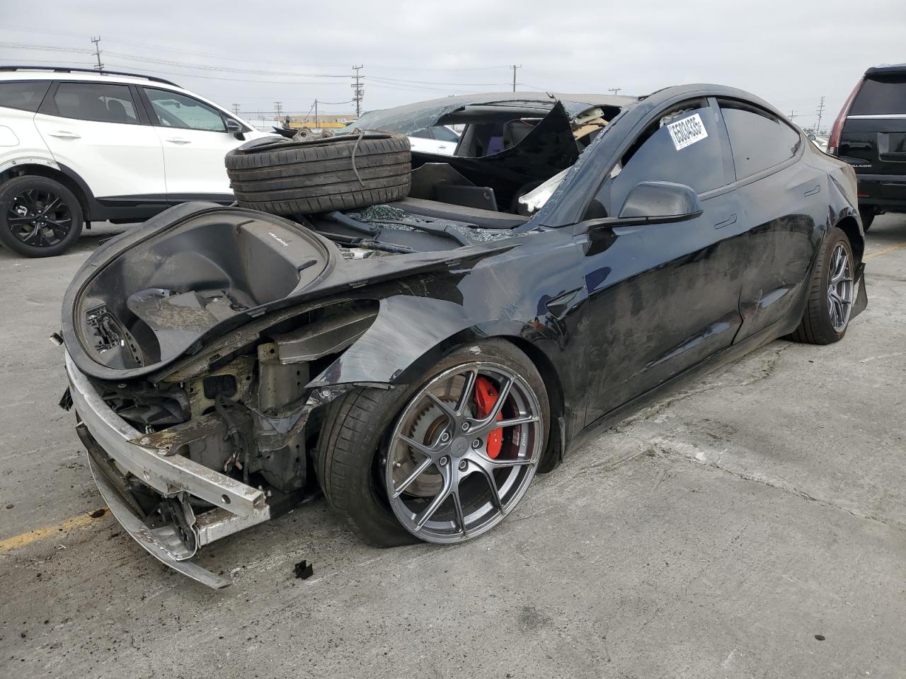 TESLA MODEL 3