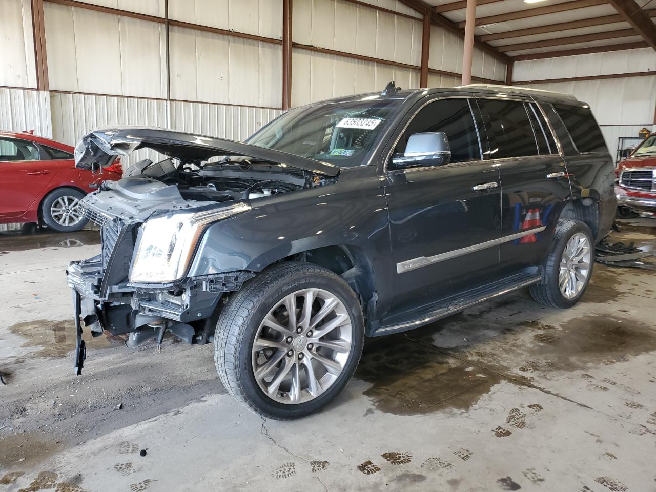 CADILLAC ESCALADE LUXURY