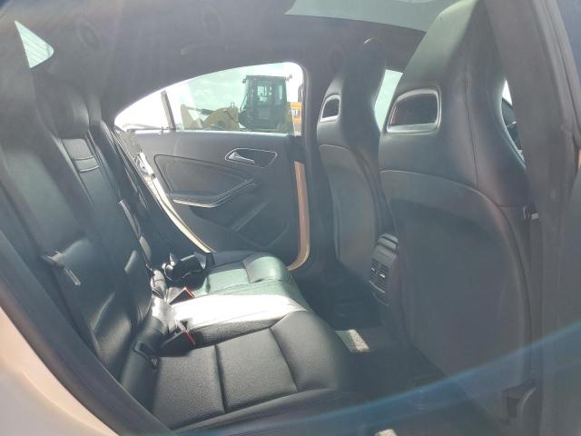 2015 MERCEDES-BENZ CLA 250 WDDSJ4EB2FN171745