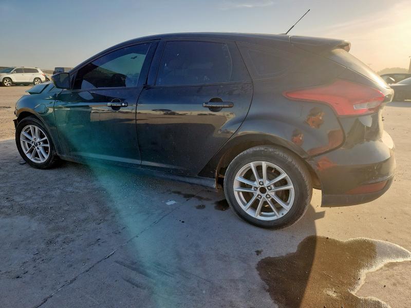 2015 FORD FOCUS SE 1FADP3K29FL307371