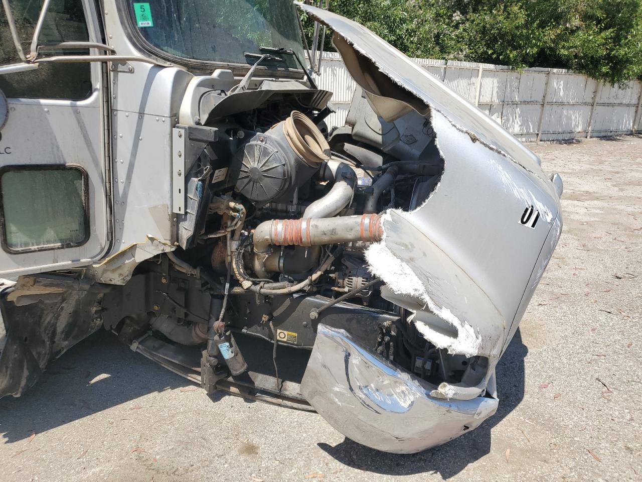 Lot #3217642466 2016 KENWORTH T370