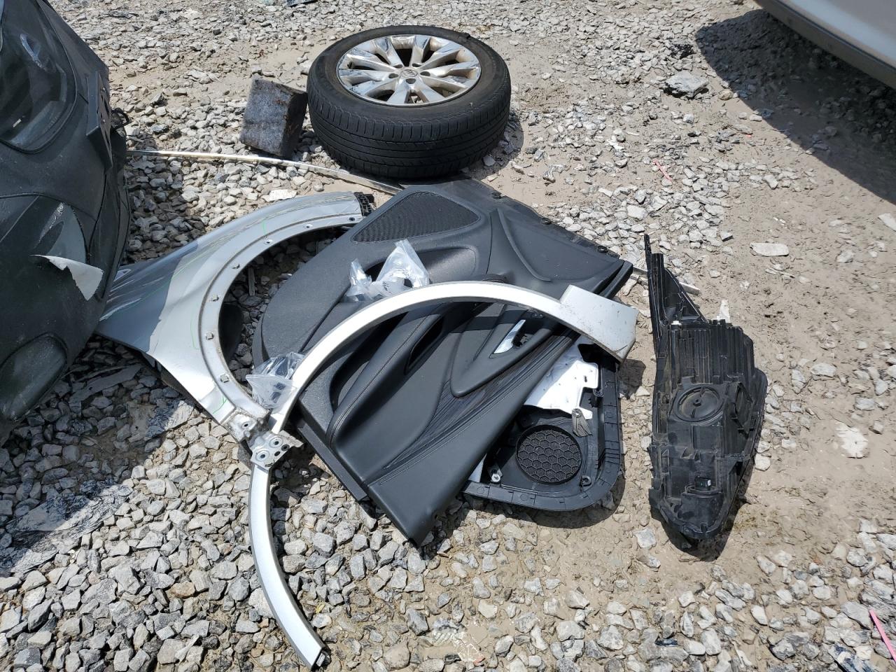 BUICK ENVISION ESSENCE