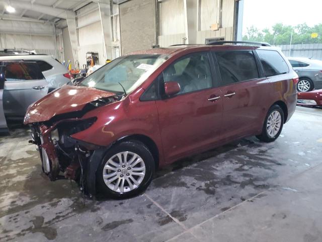 TOYOTA SIENNA XLE