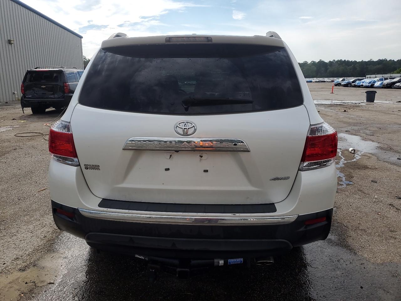 TOYOTA HIGHLANDER LIMITED