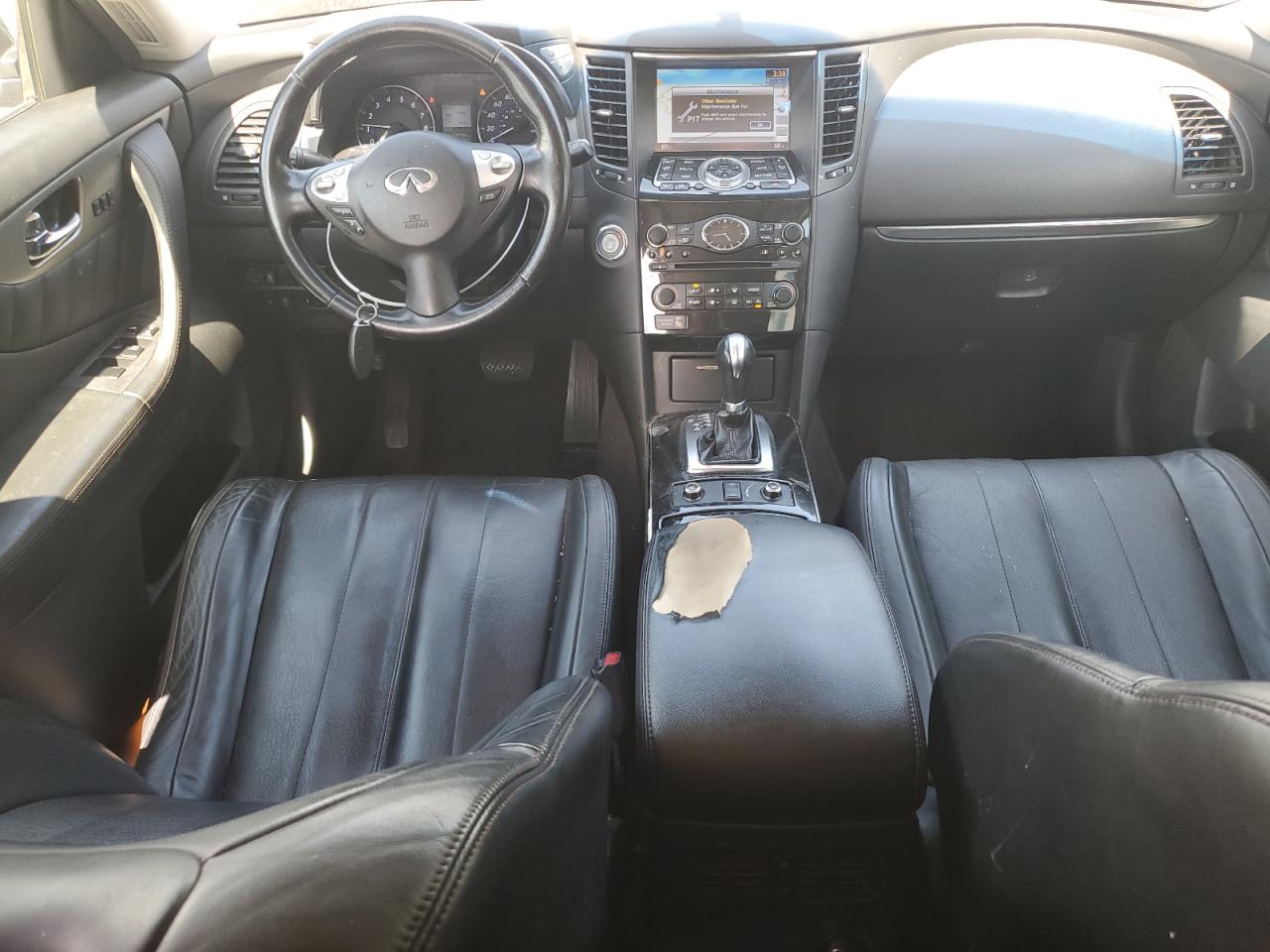 INFINITI QX70