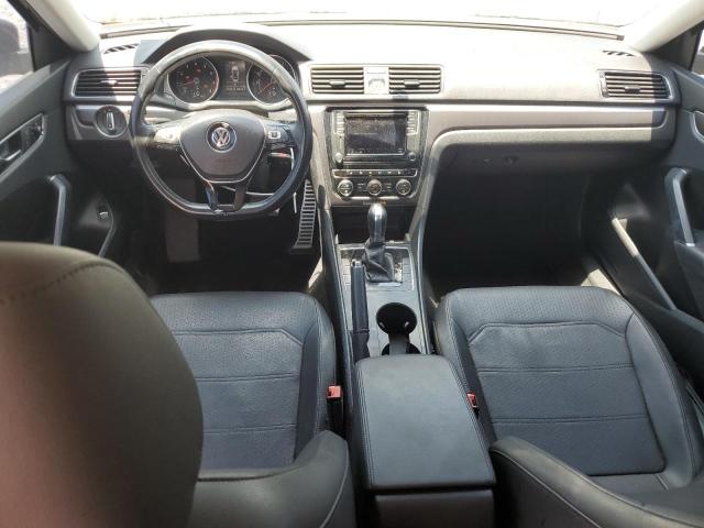2017 VOLKSWAGEN PASSAT R-L 1VWDT7A34HC076029