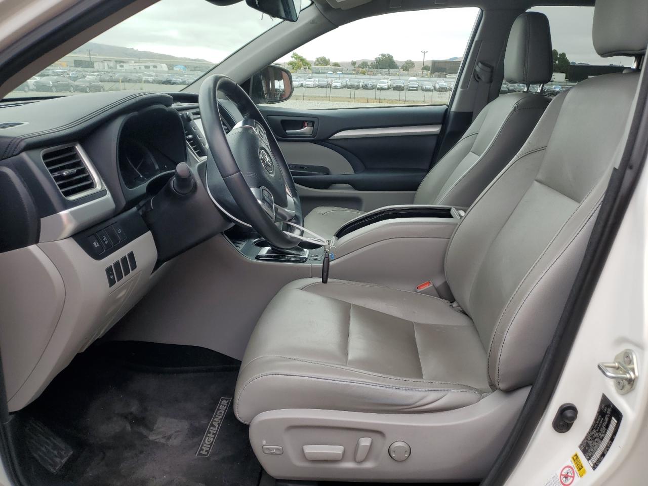 Toyota Highlander 2017