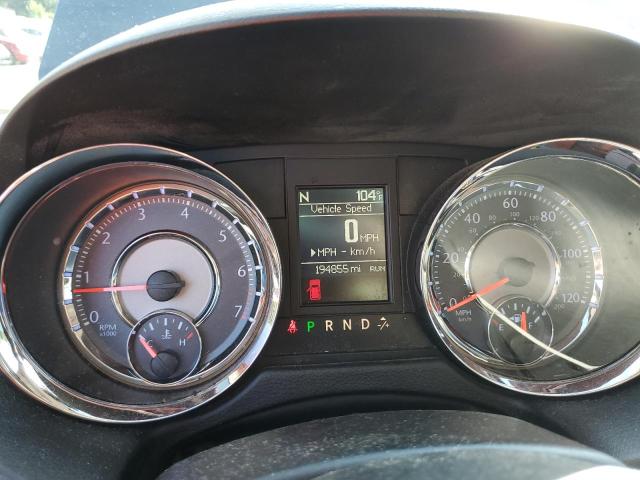 2016 CHRYSLER TOWN & COU 2C4RC1BG8GR229685