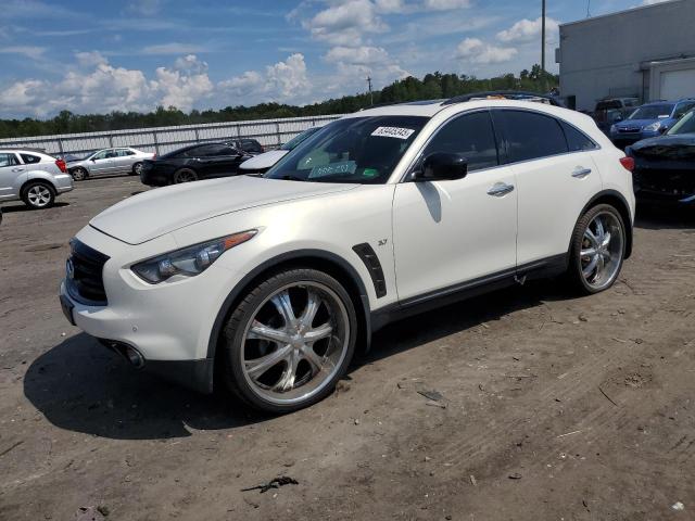 INFINITI QX70