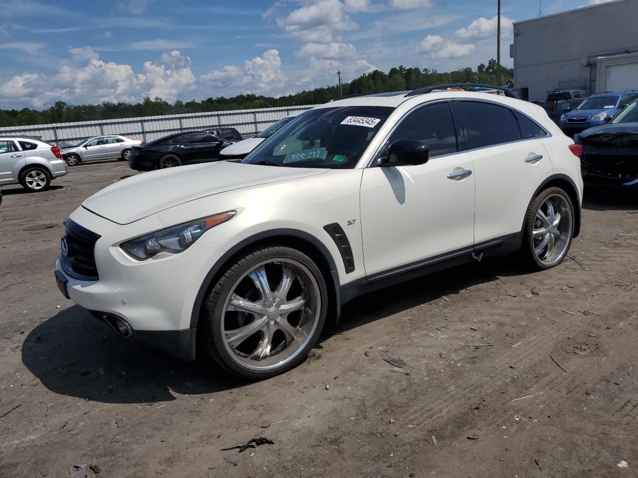INFINITI QX70