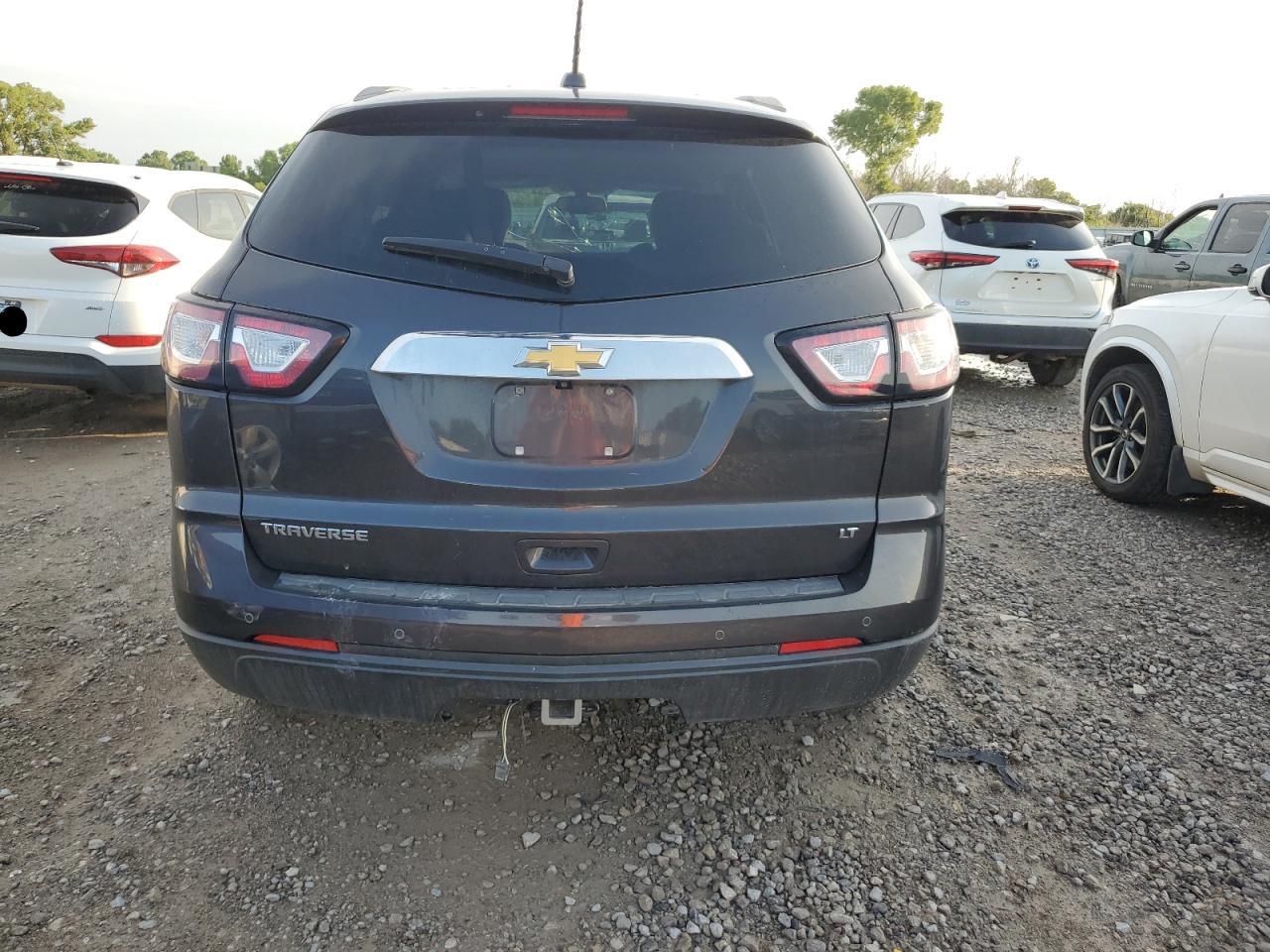 CHEVROLET TRAVERSE LT