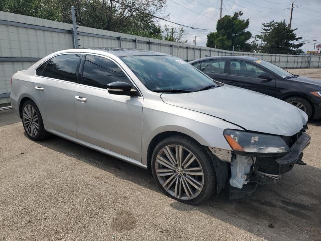 2015 VOLKSWAGEN PASSAT SE 1VWBT7A3XFC069915