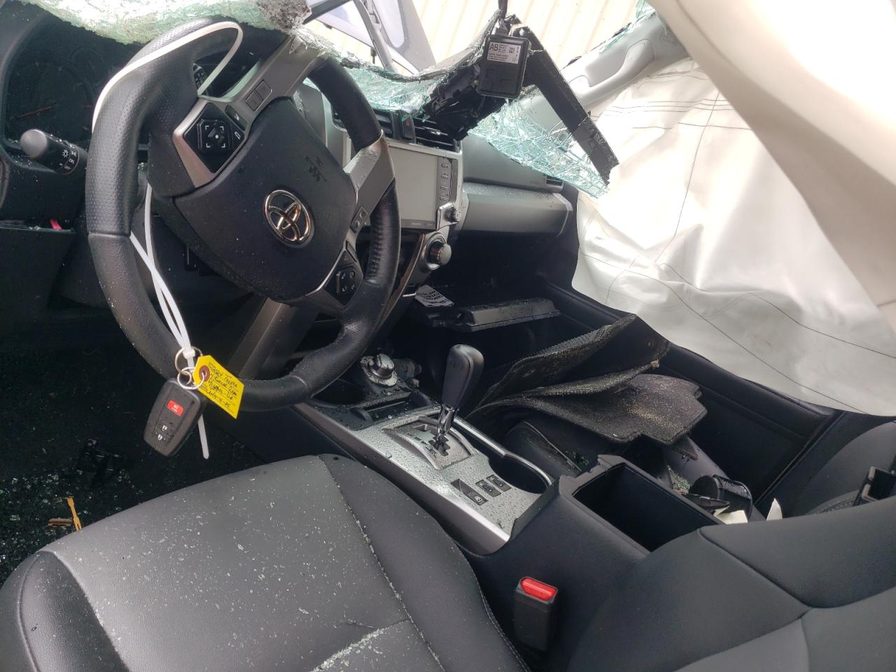 TOYOTA 4RUNNER SR5/SR5 PREMIUM