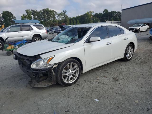 NISSAN MAXIMA S