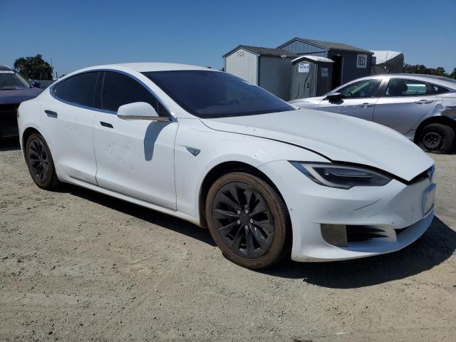 2016 TESLA MODEL S 5YJSA1E15GF156933