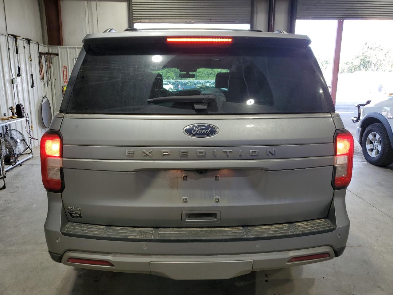 FORD EXPEDITION XLT