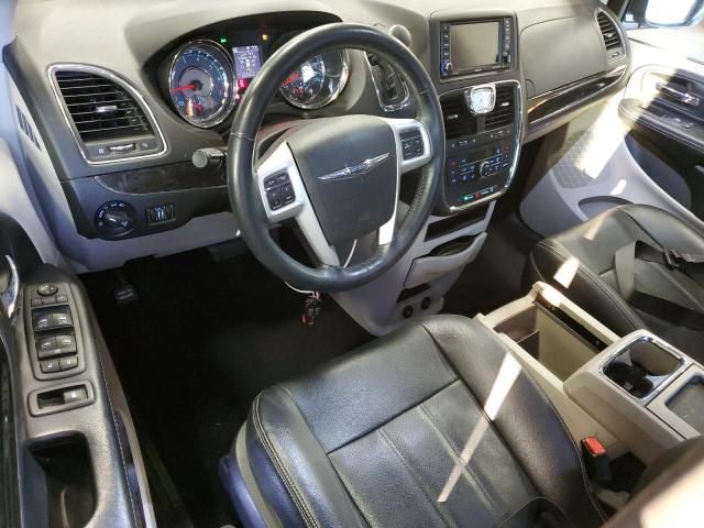 2016 CHRYSLER TOWN & COU 2C4RC1CG4GR189569