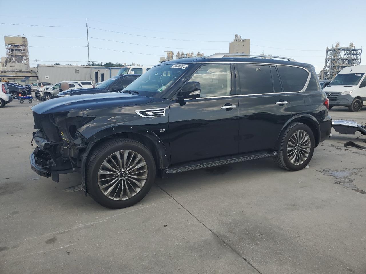 INFINITI QX80 LUXE