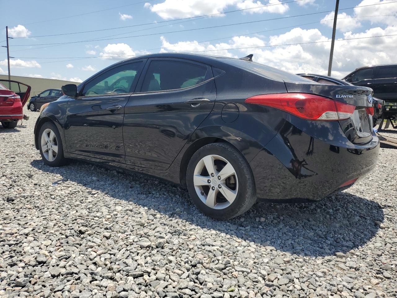 Hyundai Elantra gl 2013