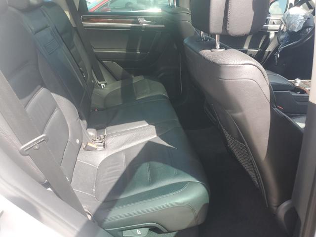 2016 VOLKSWAGEN TOUAREG TD WVGEP9BP9GD000917