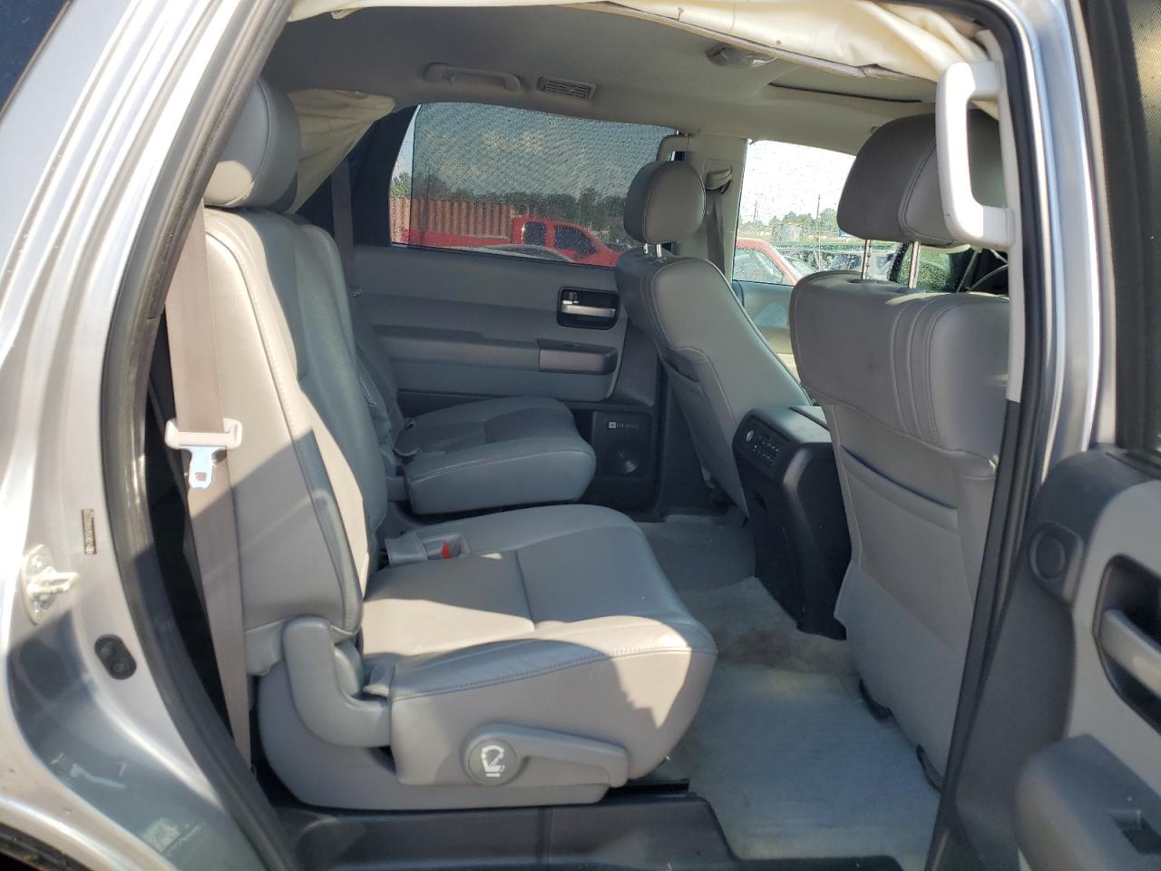 TOYOTA SEQUOIA LIMITED