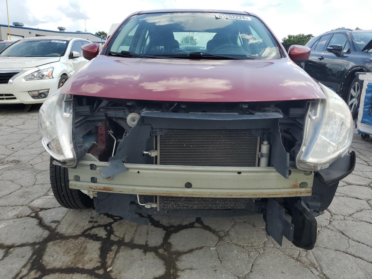 Lot #3311653264 2016 NISSAN VERSA S