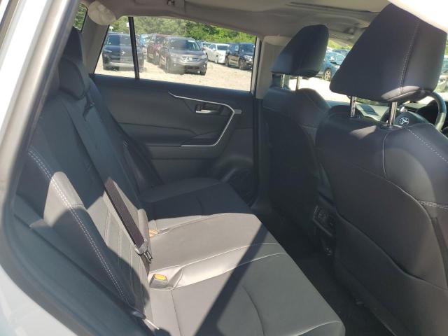 2024 TOYOTA RAV4 XLE PREMIUM JTMB6RFV2RJ054566