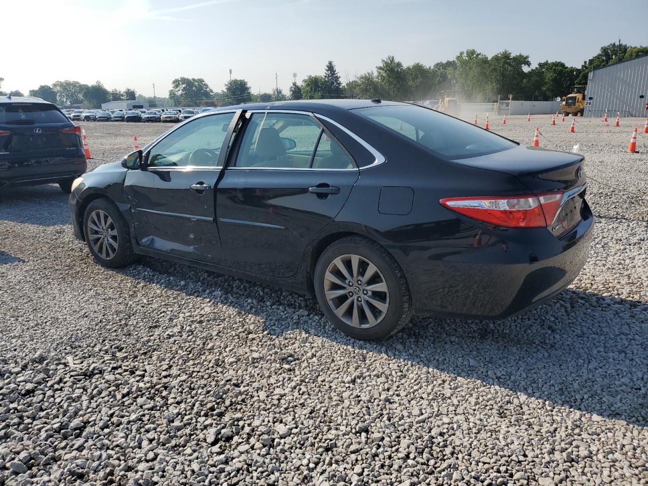 Toyota Camry le 2015