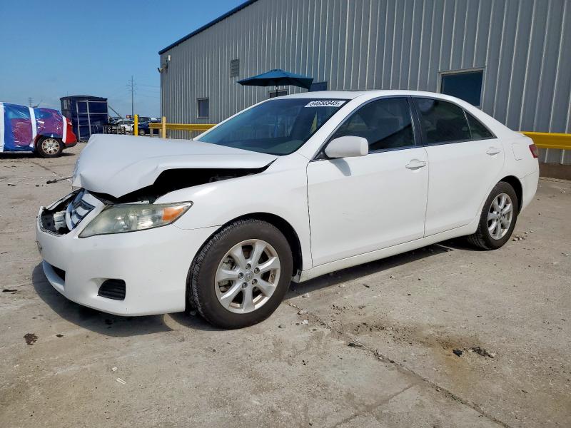 TOYOTA CAMRY BASE