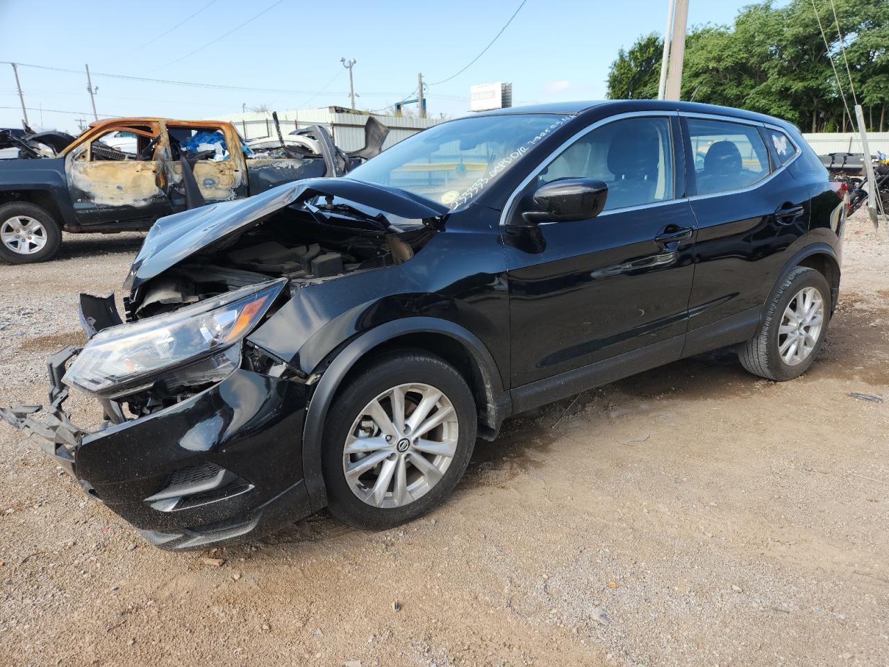 NISSAN ROGUE SPORT S