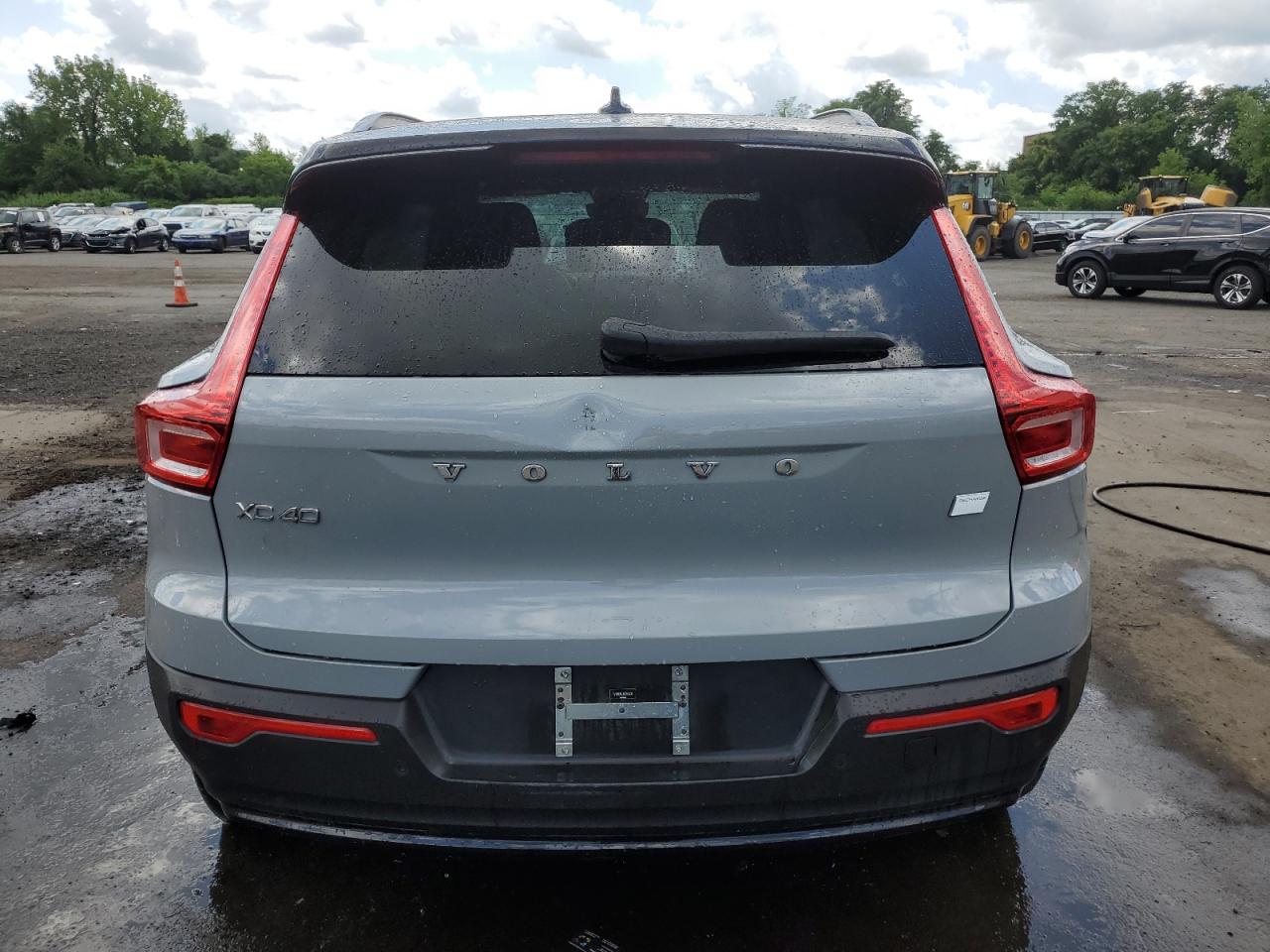 VOLVO XC40 RECHARGE PLUS