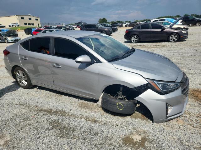 2020 HYUNDAI ELANTRA SEL 5NPD84LF3LH569157
